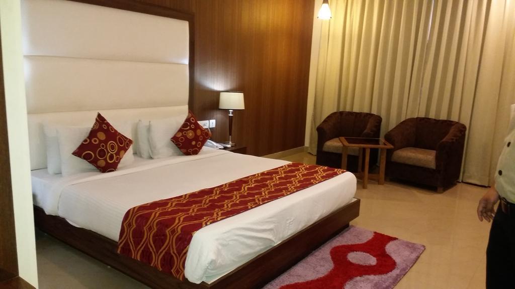 דהראדון Hotel Jsr Continental חדר תמונה