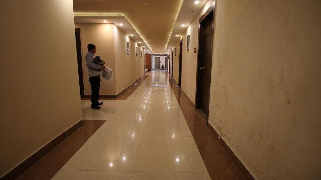 דהראדון Hotel Jsr Continental מראה חיצוני תמונה