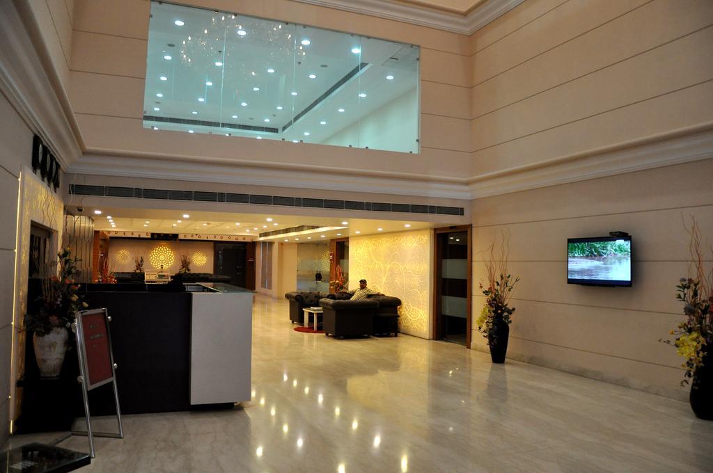 דהראדון Hotel Jsr Continental מראה חיצוני תמונה