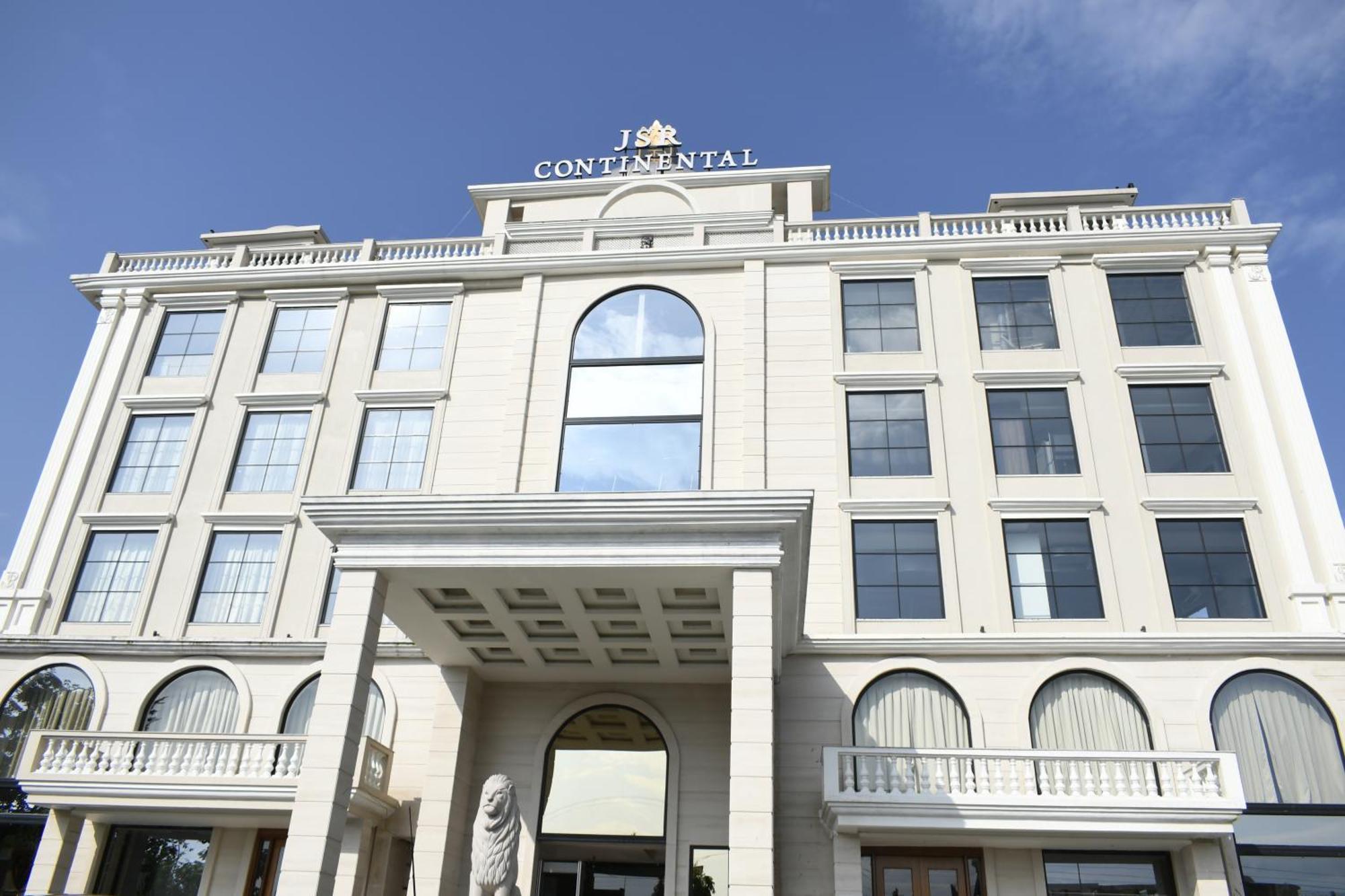 דהראדון Hotel Jsr Continental מראה חיצוני תמונה