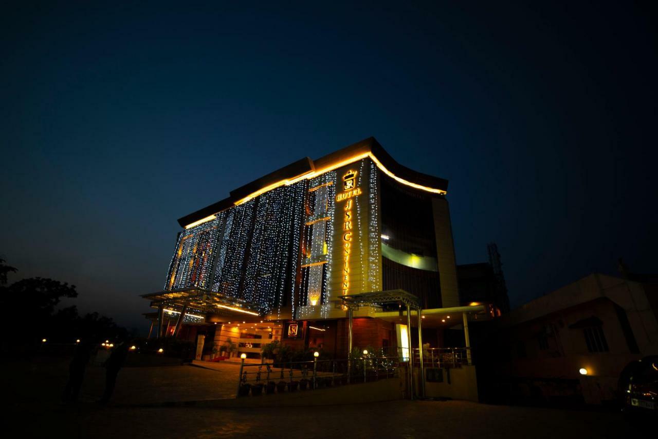 דהראדון Hotel Jsr Continental מראה חיצוני תמונה