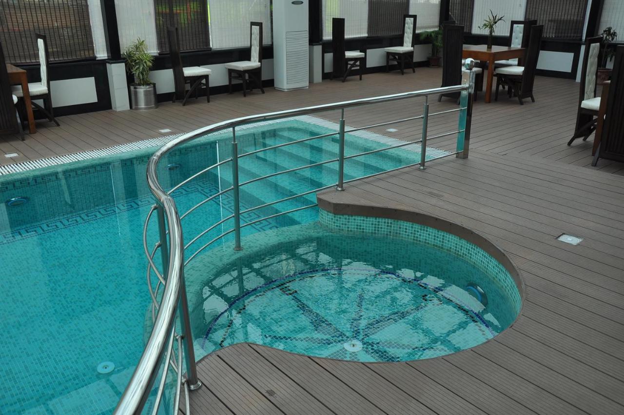 דהראדון Hotel Jsr Continental מראה חיצוני תמונה