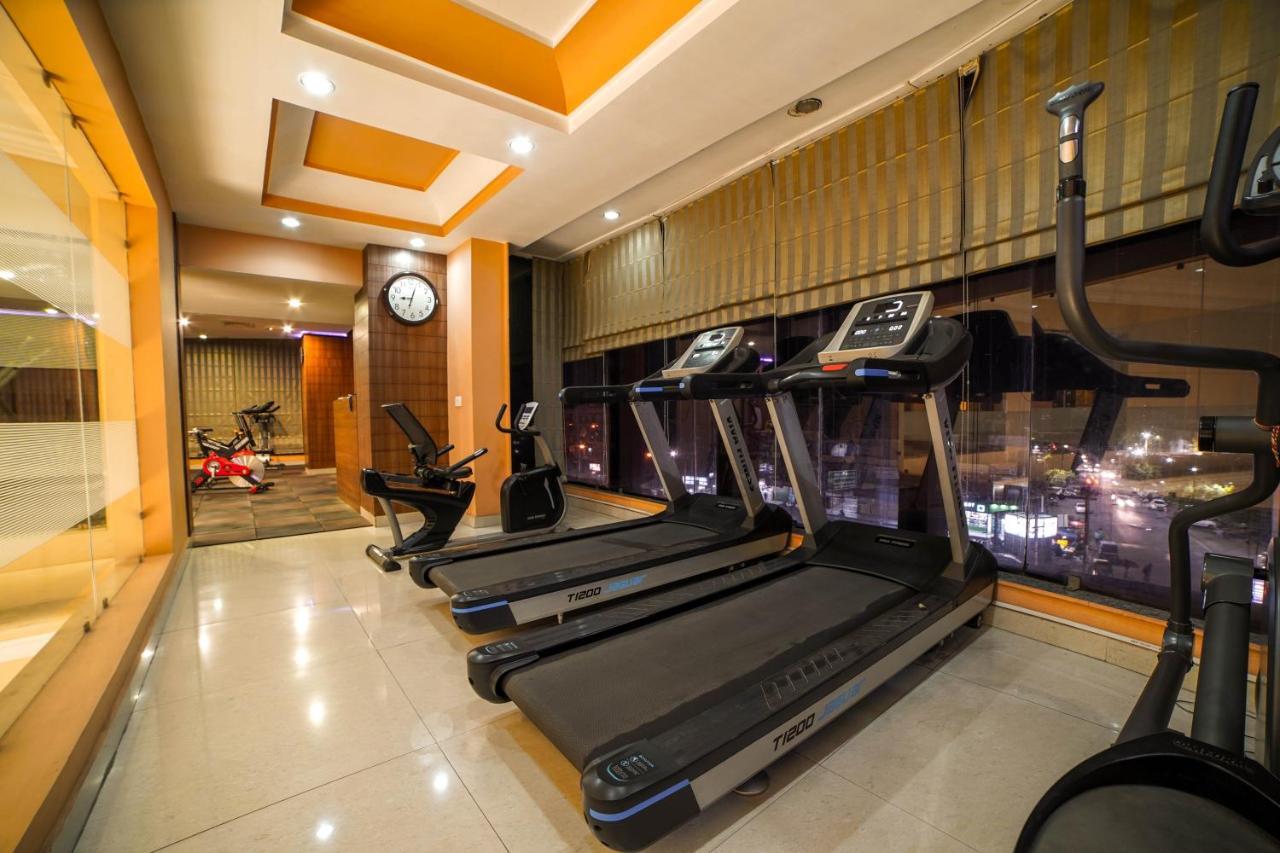 דהראדון Hotel Jsr Continental מראה חיצוני תמונה