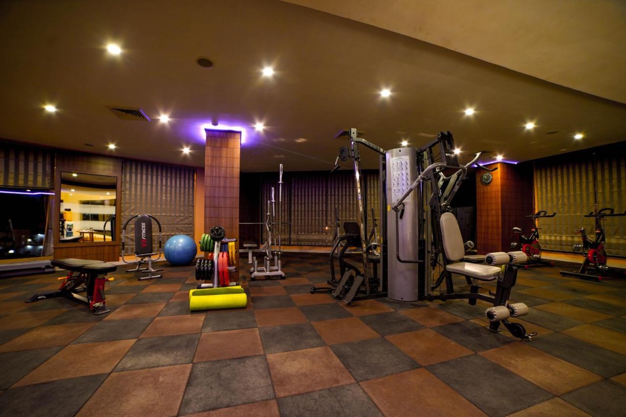 דהראדון Hotel Jsr Continental מראה חיצוני תמונה